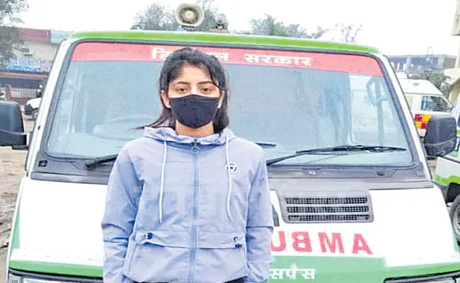 Himachal First Women Ambulance Driver Is Nancy Katnoria - Sakshi