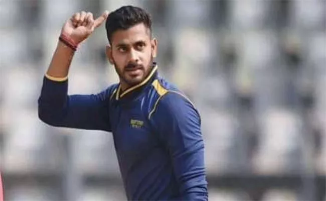 West Bengal Sports Minister Manoj Tiwary Named In Bengal Ranji Trophy Squad - Sakshi