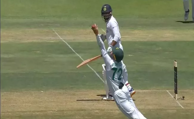 Rassie van der Dussen Pulls Off A One Handed Stunning Catch To Send Back Hanuma Vihari - Sakshi