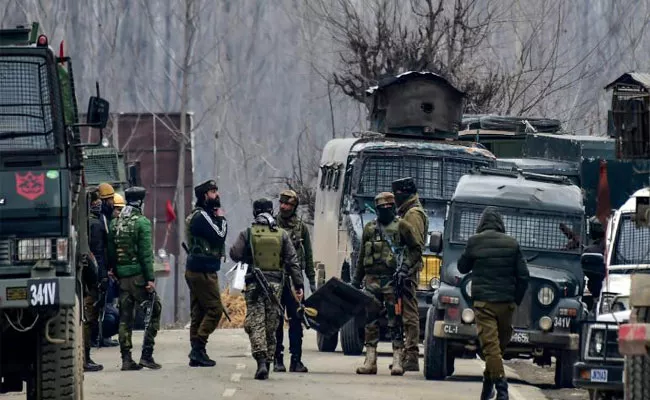 Jammu And Kashmir: 3 Terrorists Killed In Pulwama Encounter - Sakshi