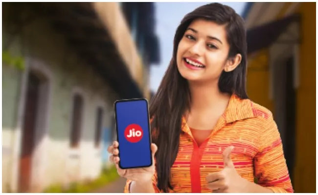 Jio Introduced Rs 499 Prepaid Plan,extends Happy New Year Offer - Sakshi