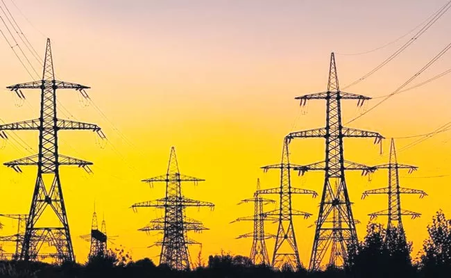 Telangana Power Distribution Company Imposed Heavy Fines On Electricity - Sakshi