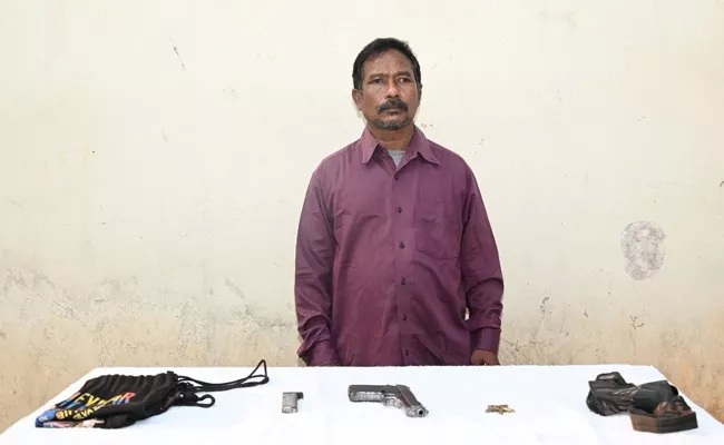 Maoist Arrested During Combing In Visakhapatnam - Sakshi