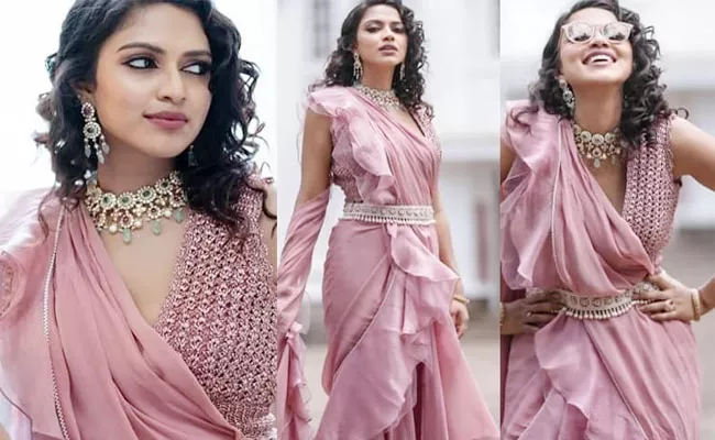 Amala Paul In Pink Saree By Nikita Vishakha, Cost Will Surprise You - Sakshi