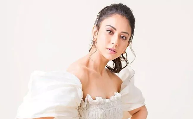 Rakul Preet Singh Gives Clarity On Wedding Rumours With Jackky Bhagnani - Sakshi