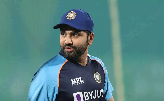 Rohit Sharma Trolls Dhawal Kulkarni Marathi Curse Word Instagram Post - Sakshi