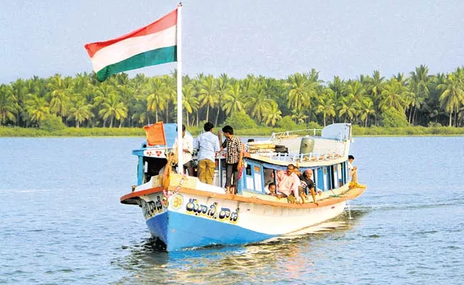 Antarvedi Boat Launches May Not Start This Year West Godavari District - Sakshi