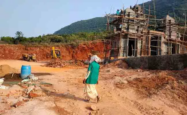 Land Mafia: Govt Land Kabza By Realtors In Vizianagaram - Sakshi