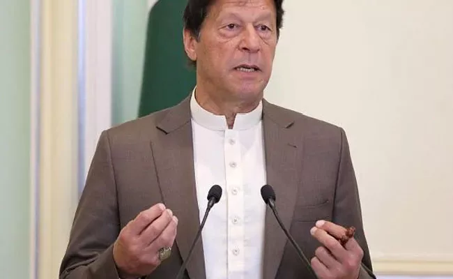 Pak PM Imran Khan Admits Failure Ready For No Confidence Motion - Sakshi