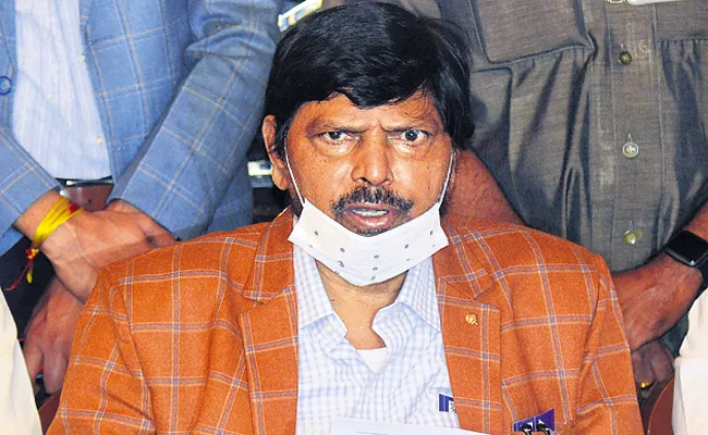 Ramdas Athawale praises CM YS Jagan For Welfare Programs In Andhra Pradesh - Sakshi