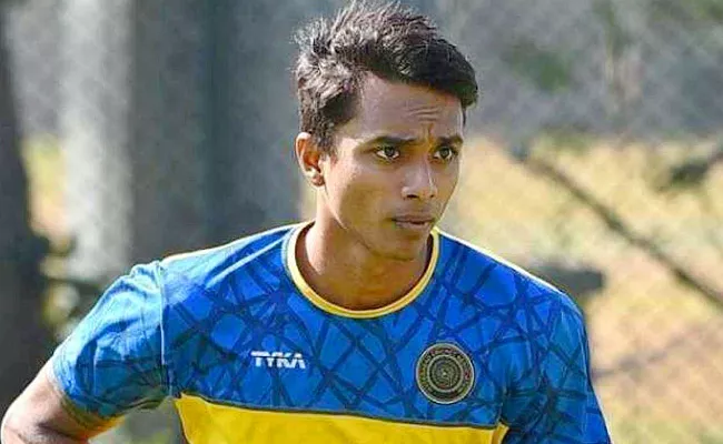 RCB buy Hyderabad CP CV Anand Son Chama Milind for 25 lakhs - Sakshi