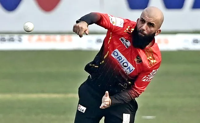 Moeen Ali stars with three wickets and unbeaten 30 as Comilla Victorians - Sakshi