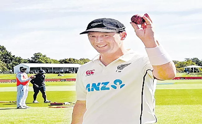 New Zealand VS South Africa 1st Test: Matt Henry Takes Career Best 7/23 - Sakshi