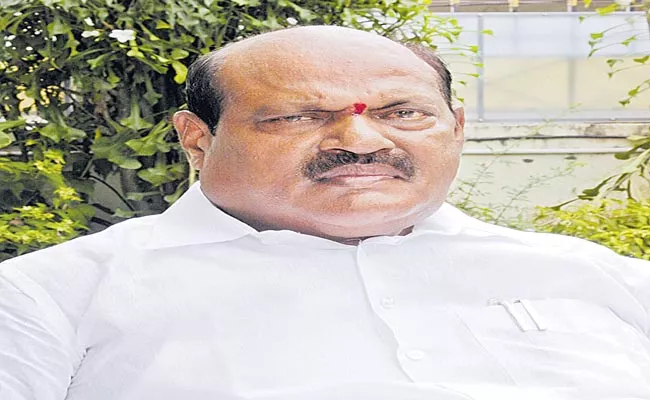 TS RTC Chairman Bajireddy Propose To CM KCR To Buy 2, 820 RTC Buses - Sakshi