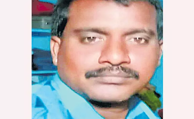 Mallannasagar Resident Commits To Ends Life in Siddipet District - Sakshi