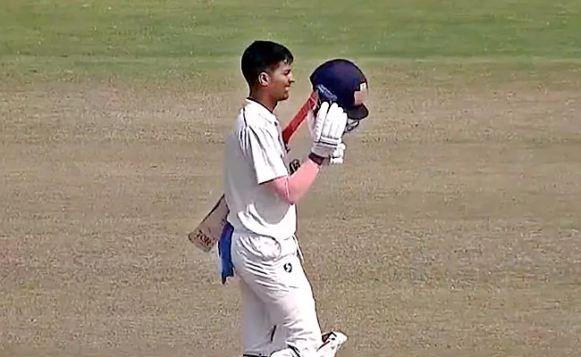 Yash Dhull Becomes Only 3rd Batter In Ranji Trophy History To Achieve Incredible Feat - Sakshi