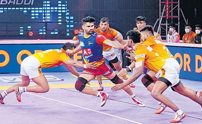 UP Yoddha And Bengaluru Bulls Enters Semi Final PKL 2022 - Sakshi