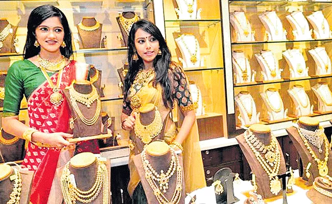 Gems and jewellery exports up 6. 5 percent up - Sakshi