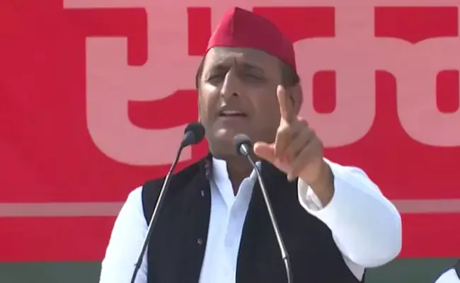 UP Chief Flying Gorakhpur Akhilesh Yadav Retort On London - Sakshi