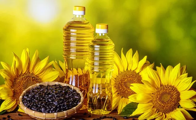 Edible Oil To Get Costlier Amid Russia Invasion of Ukraine - Sakshi