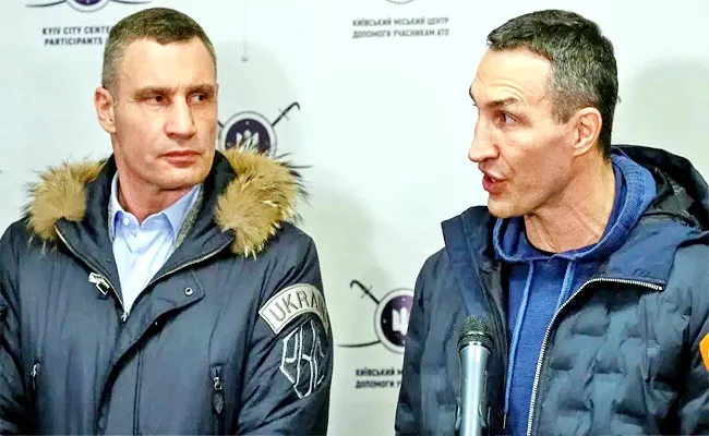 Boxing legends Wladimir-Vitali Klitschko Take Arms For Ukraine Vs Russia - Sakshi