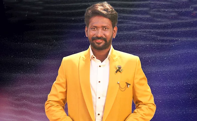 Bigg Boss OTT Non Stop: Mahesh Vitta Entered As 2nd Contestant, Know His Details - Sakshi