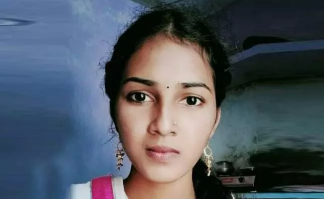 Young Woman Suspicious Death in Srikakulam District - Sakshi