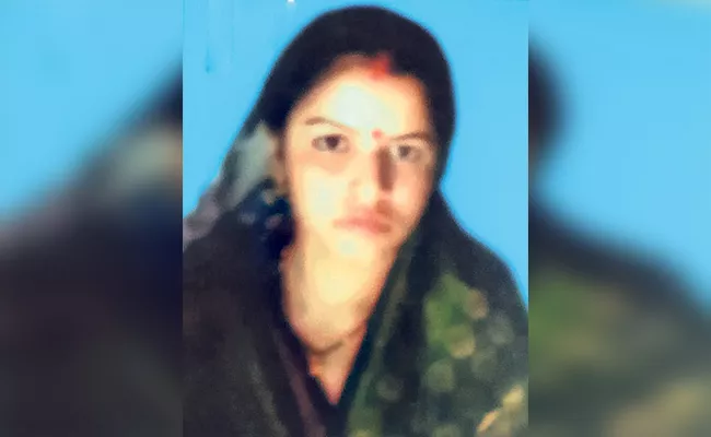 House Wife Went Missing While On Duty In Pahadi Sharif Area - Sakshi