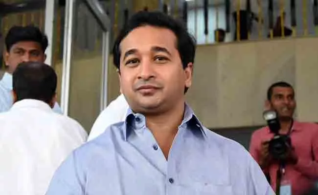 BJP MLA Nitesh Rane Has surrendered Over Attempted Deceased Case - Sakshi