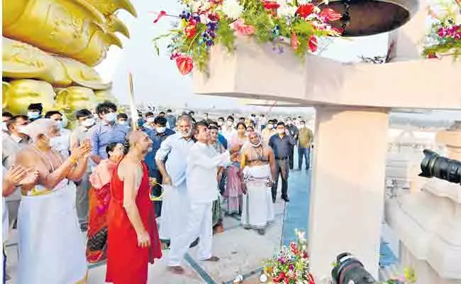 Telangana: Cm Kcr Visits Statue Equality Sri Ramanuja Millennium Celebration Place - Sakshi