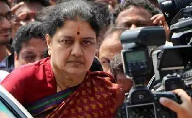 Tamilnadu: Charge Sheet Filed On Sasikala Illegal Facilities In Bengaluru - Sakshi