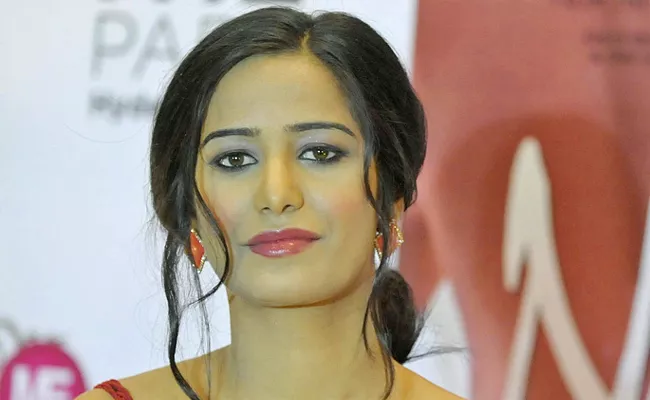 Poonam Pandey Regrets Bold Statements, Calls It Publicity Stunt - Sakshi