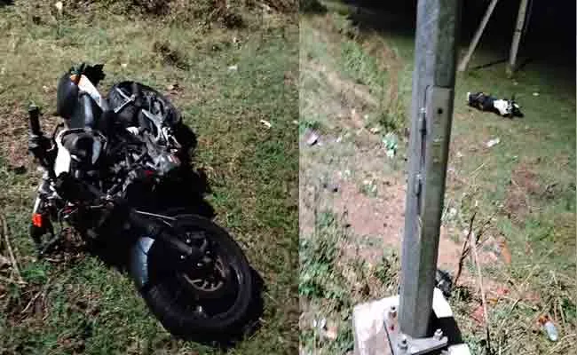 Bike Accident At mangalagiri Guntur District - Sakshi