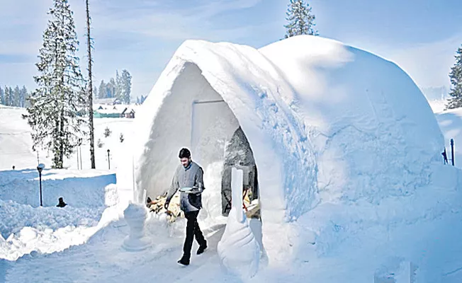 World biggest Igloo restaurant opens in Gulmarg - Sakshi