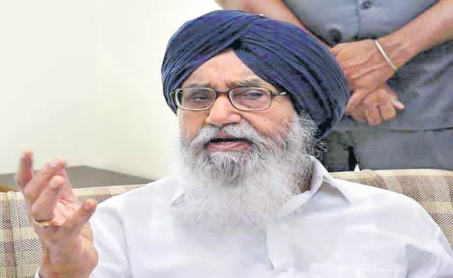 Former Punjab CM Parkash Singh Badal to undergo health check-up at PGI Chandigarh - Sakshi