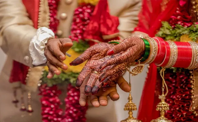 Love Marriage: Bridegroom Goes Missing Four Days Before Wedding in Vizag - Sakshi