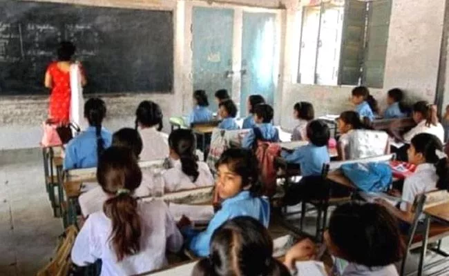 Promotions for Government School teachers in Andhra Pradesh - Sakshi