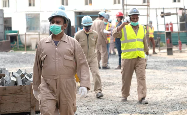 Kuwait Govt Amended Rules For Migrant Workers Without Having Graduation Certificate - Sakshi