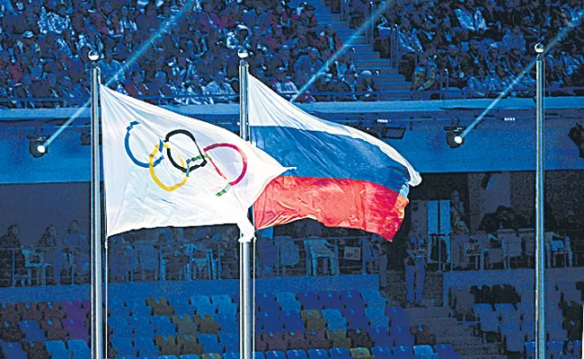 International Olympic Committee asks all sports to ban Russia and Belarus from competitions - Sakshi