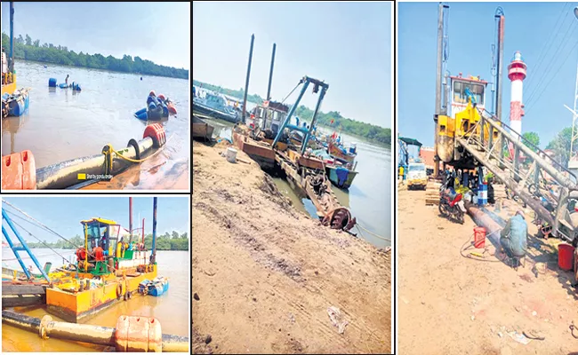 Rapid construction of 4 fishing harbors in Andhra Pradesh - Sakshi