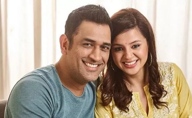 Sakshi Dhoni Opens-Up No Privacy Living Life Cricketers Wife In India