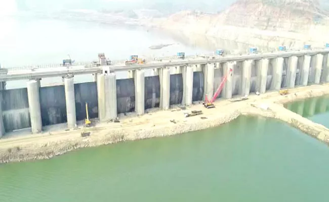 Polavaram Project:Radial Gates  Alignment Completed - Sakshi