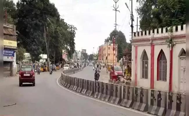 Hyderabad: Controversy on Opening of Cantonment Roads - Sakshi