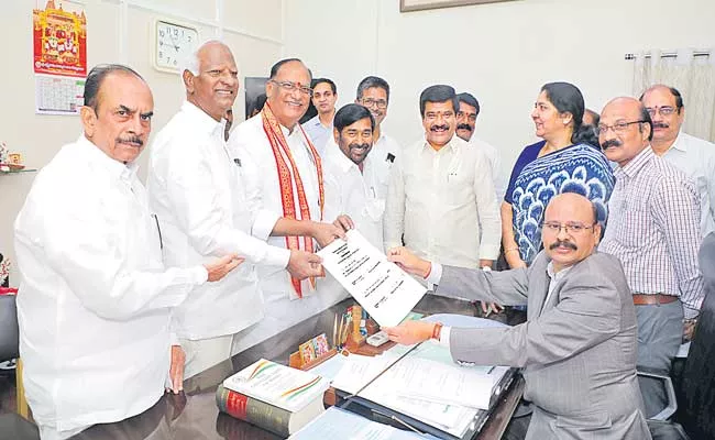 Gutha Sukender Reddy Nominated For Post Of Telangana Council Chairman - Sakshi