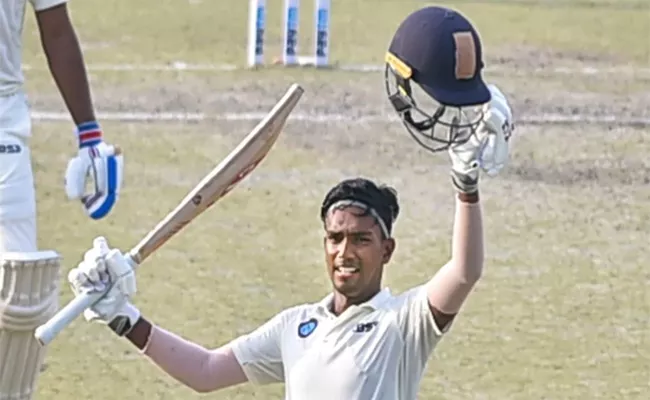 Ranji Trophy 2022; Kumar Khushagra Double Ton Helps Jharkand To Score Record Total - Sakshi