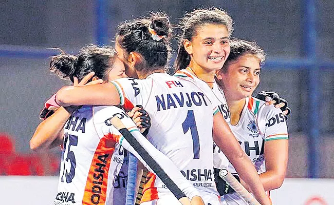 FIH Pro League: Indian Women Hockey Team Beat Germany In Shoot Out - Sakshi