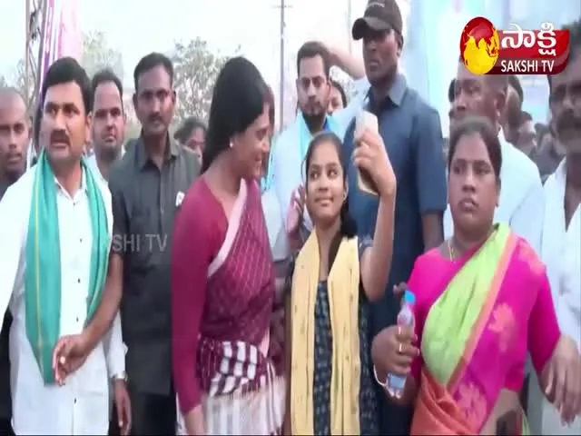 YS Sharmila Praja Prasthanam Padayatra At Ramannapeta