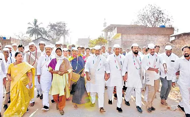 Congress Leaders Starts Sarvodaya Padayatra - Sakshi