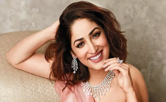 Yami Gautam is always on the top spot when comes to sharing and charity and social work - Sakshi