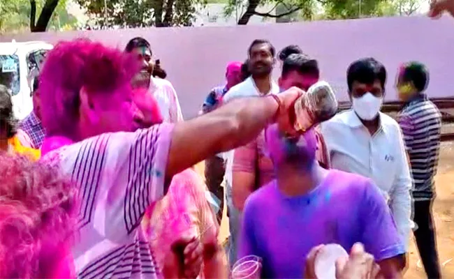 Mahabubabad MLA shankar Naik Hulchal With Beer Bottles At Holi Celebrations - Sakshi